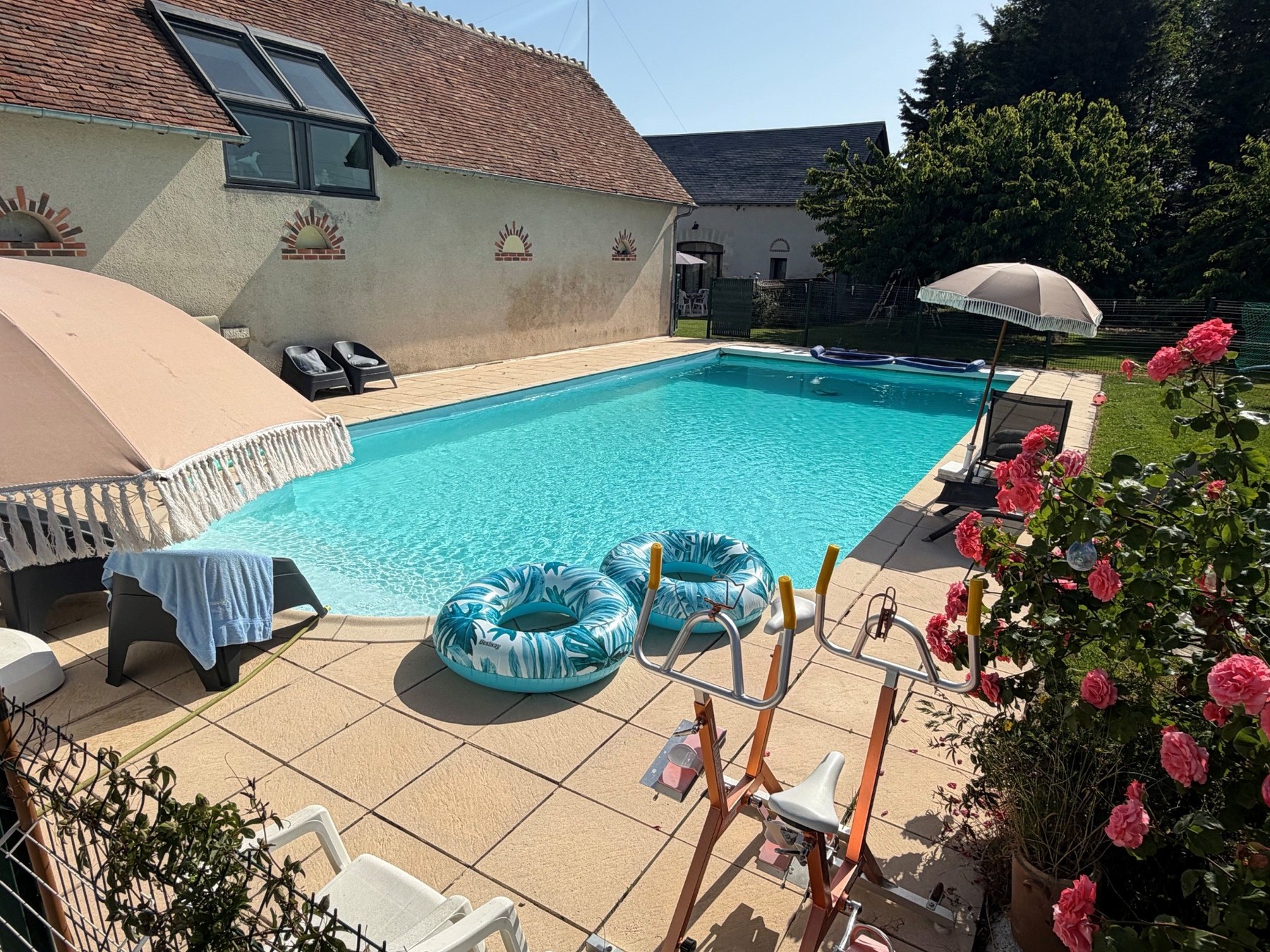Vue aérienne du domaine et du gîte